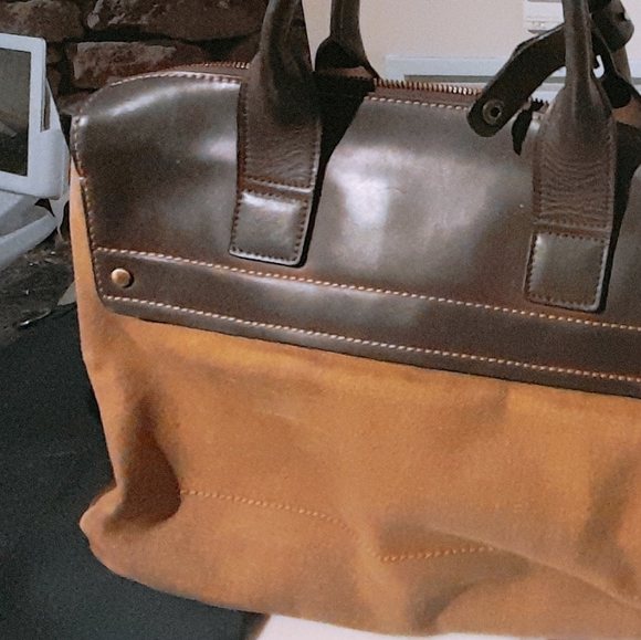 Danier mens handbag/laptop bag - I will throw the other bag for free with it. - Picture 3 of 7